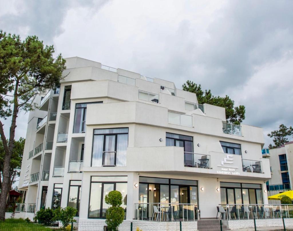 שקווטילי Hotel Scala מראה חיצוני תמונה