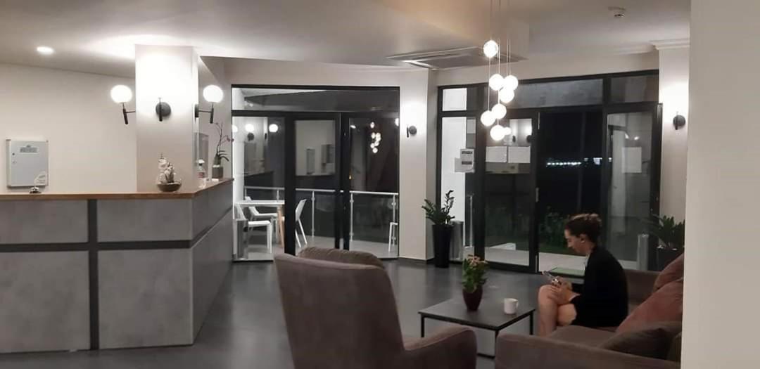 שקווטילי Hotel Scala מראה חיצוני תמונה